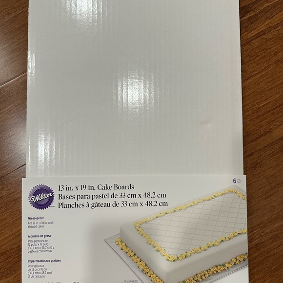 Wilton Cake Boards 13x19 Inch - Picture 1 of 5